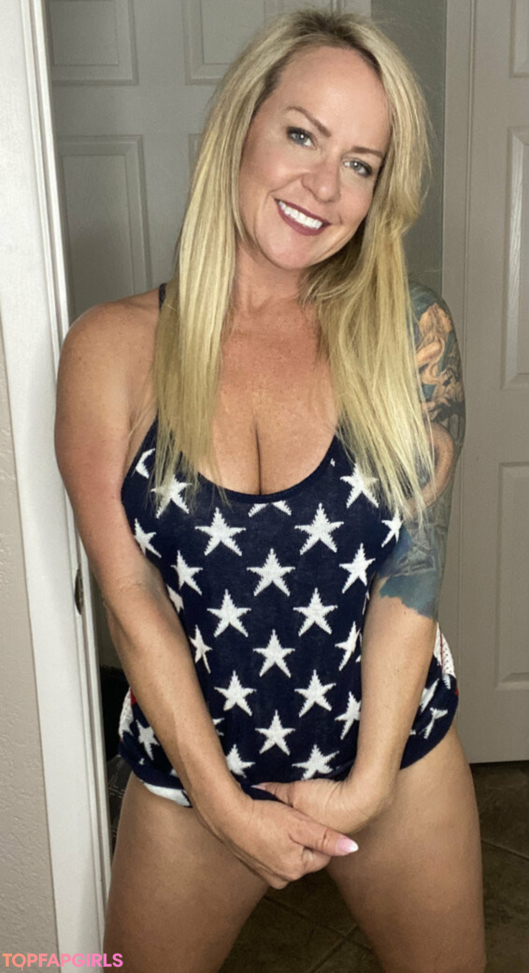 Foto desnuda filtrada de OnlyFans de Amieworldwidefree #162 Foto desnuda filtrada de OnlyFans de Amieworldwidefree #162