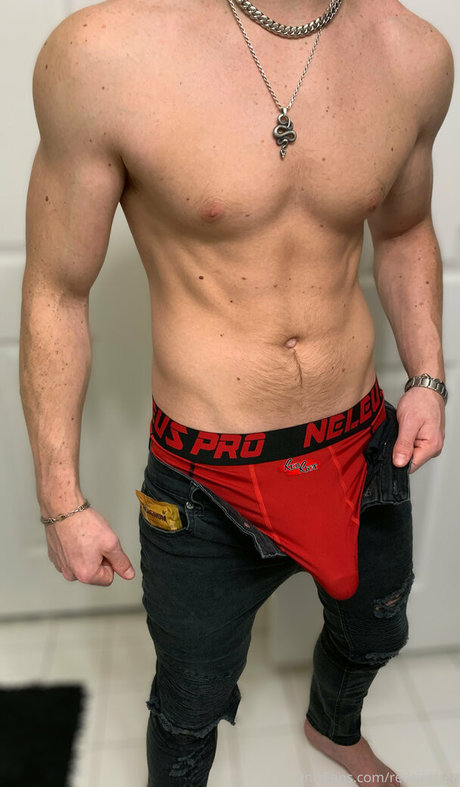 Foto desnuda filtrada de OnlyFans de Redriotfree