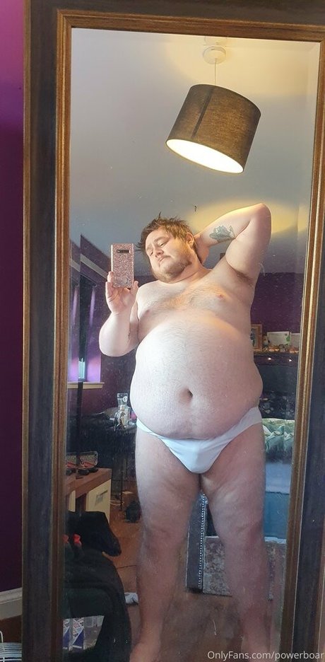 Foto desnuda filtrada de OnlyFans de Powerboar