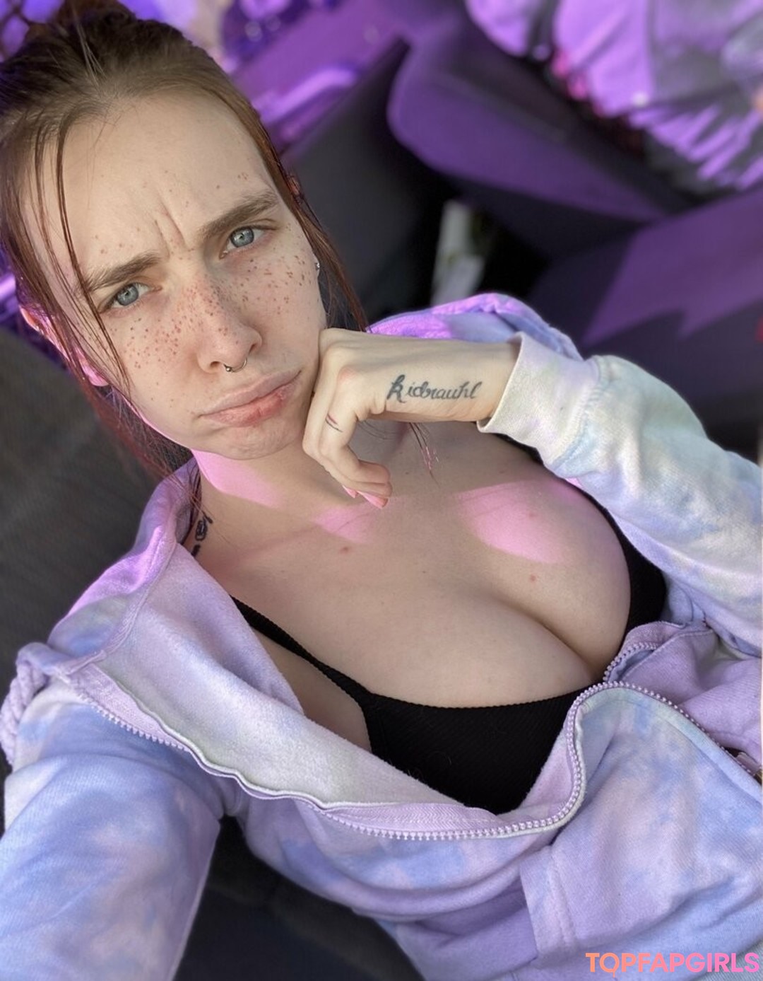 Foto desnuda filtrada de OnlyFans de Lilhoneybeez #320 Foto desnuda filtrada de OnlyFans de Lilhoneybeez #320