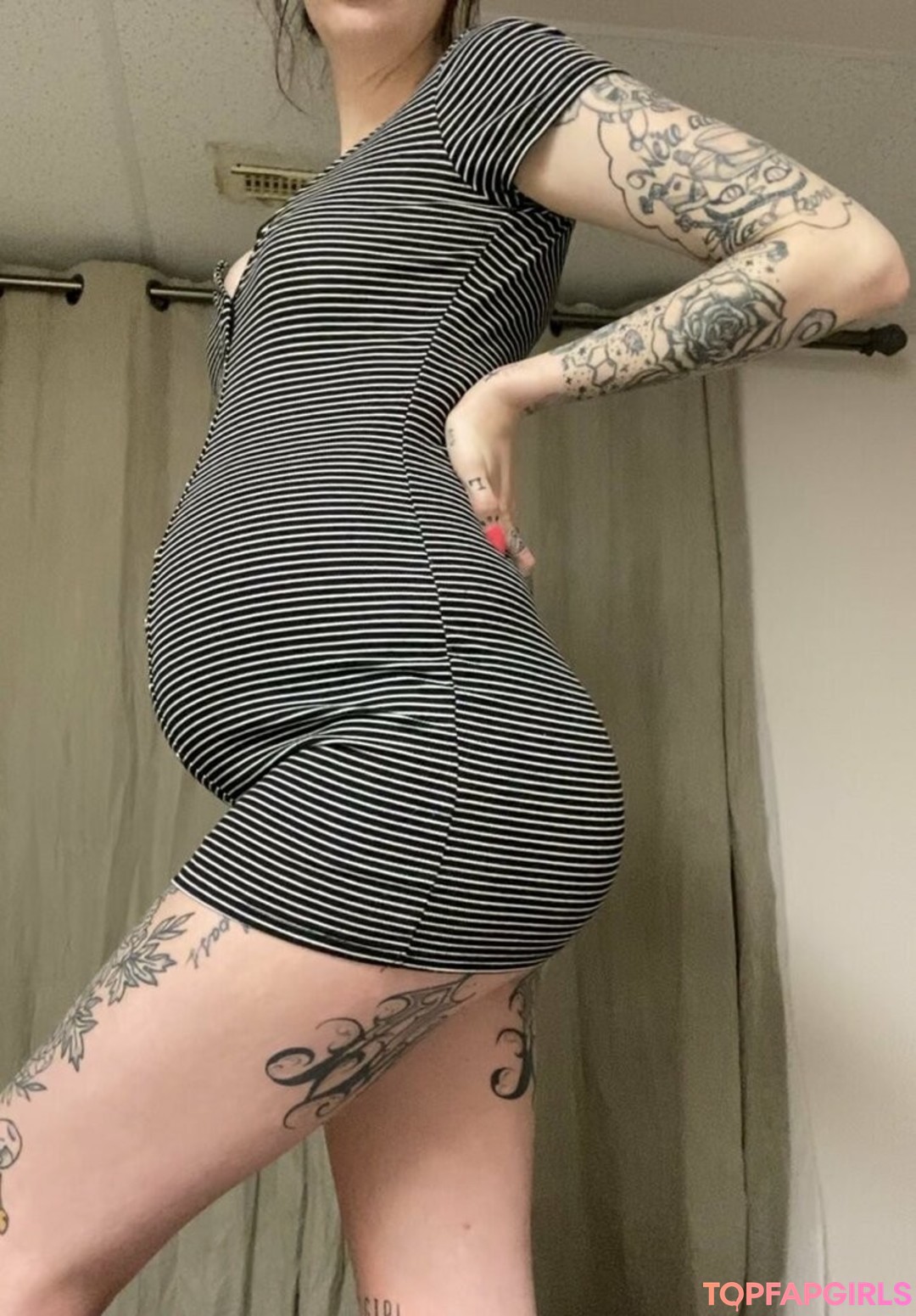 Foto desnuda filtrada de OnlyFans de Lilhoneybeez #419 Foto desnuda filtrada de OnlyFans de Lilhoneybeez #419