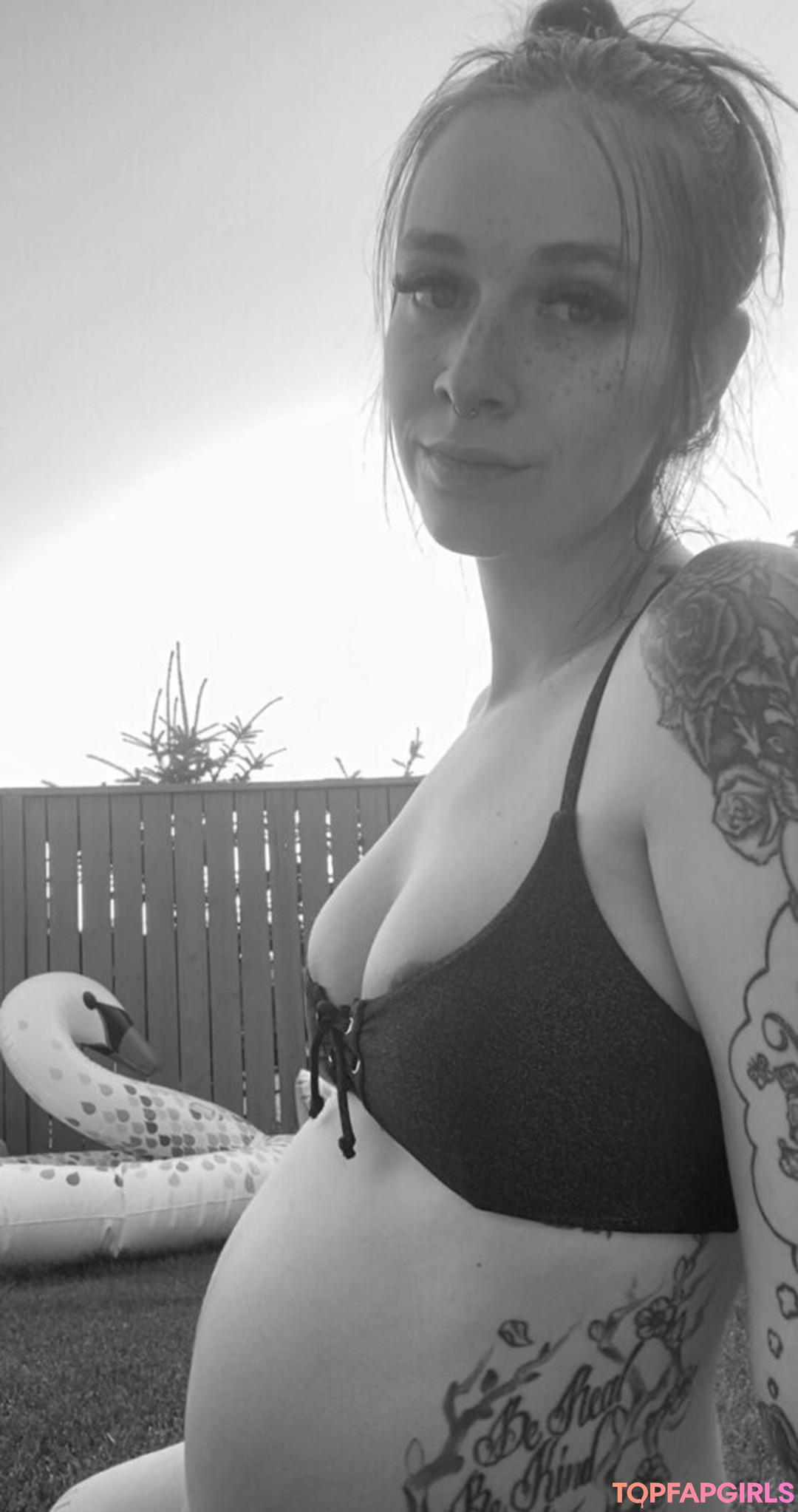 Foto desnuda filtrada de OnlyFans de Lilhoneybeez #465 Foto desnuda filtrada de OnlyFans de Lilhoneybeez #465
