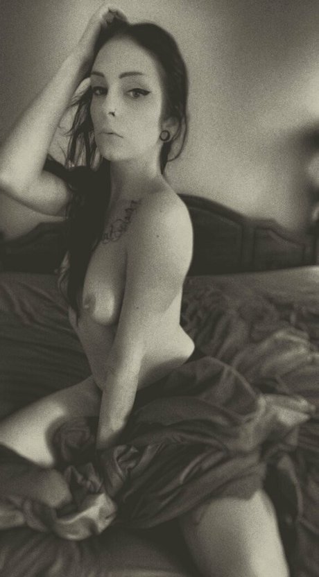 Foto desnuda filtrada de OnlyFans de Cryptid