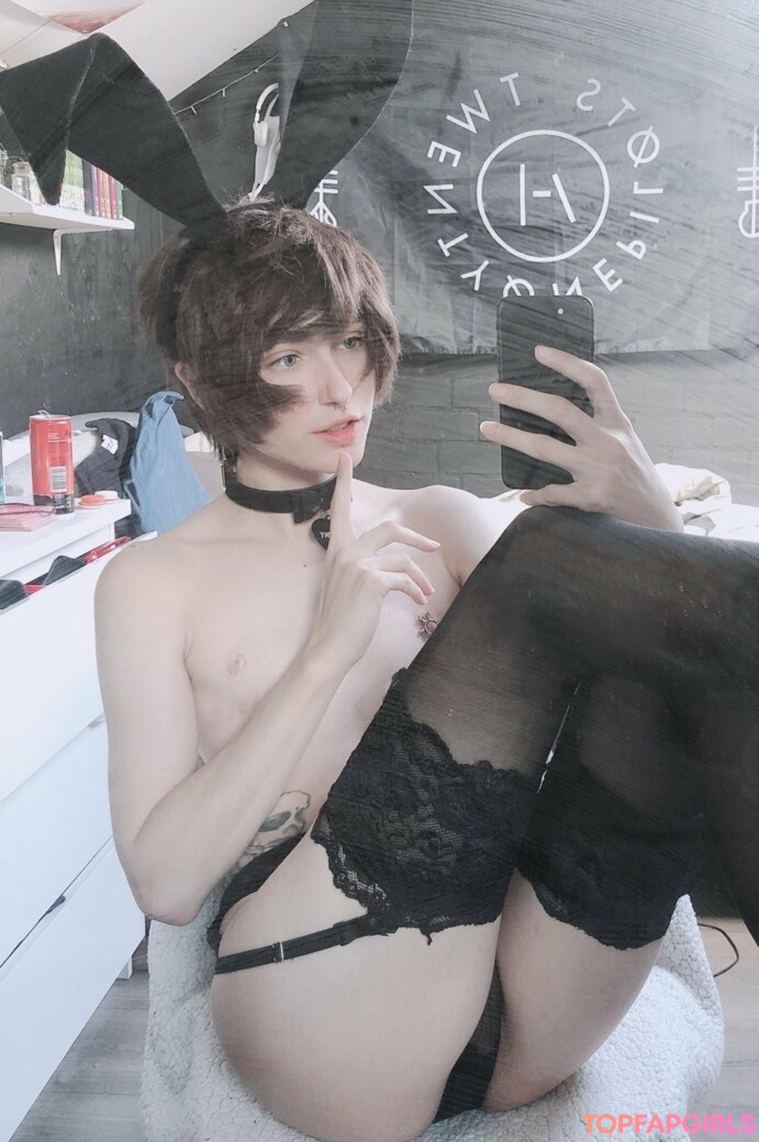 Foto desnuda filtrada de OnlyFans de Petitetwink #108 Foto desnuda filtrada de OnlyFans de Petitetwink #108