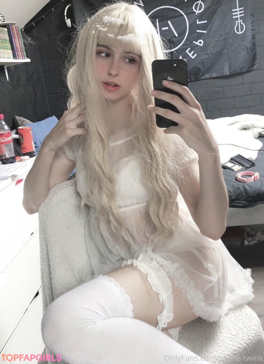 Foto desnuda filtrada de OnlyFans de Petitetwink #118 Foto desnuda filtrada de OnlyFans de Petitetwink #118