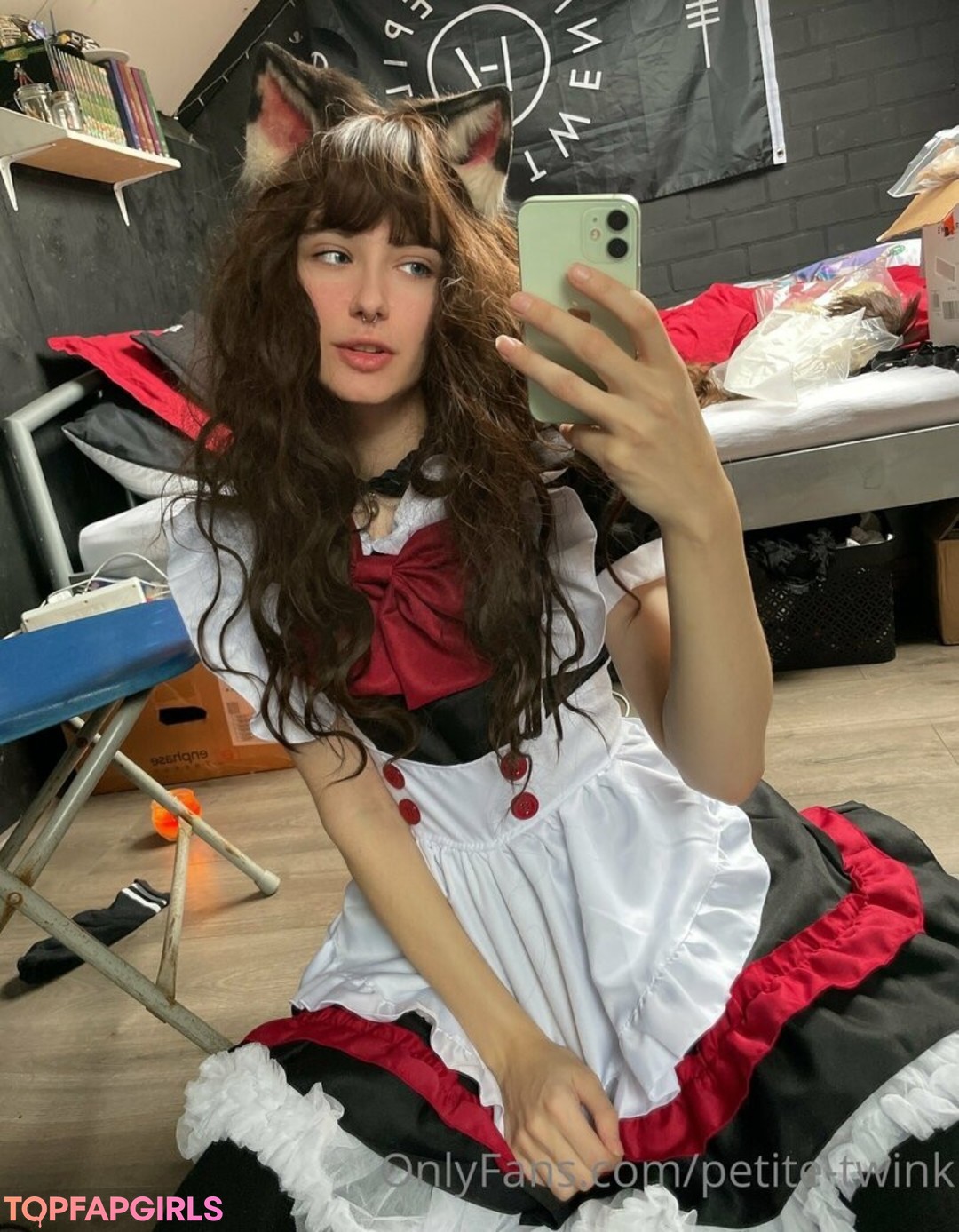 Foto desnuda filtrada de OnlyFans de Petitetwink #218 Foto desnuda filtrada de OnlyFans de Petitetwink #218