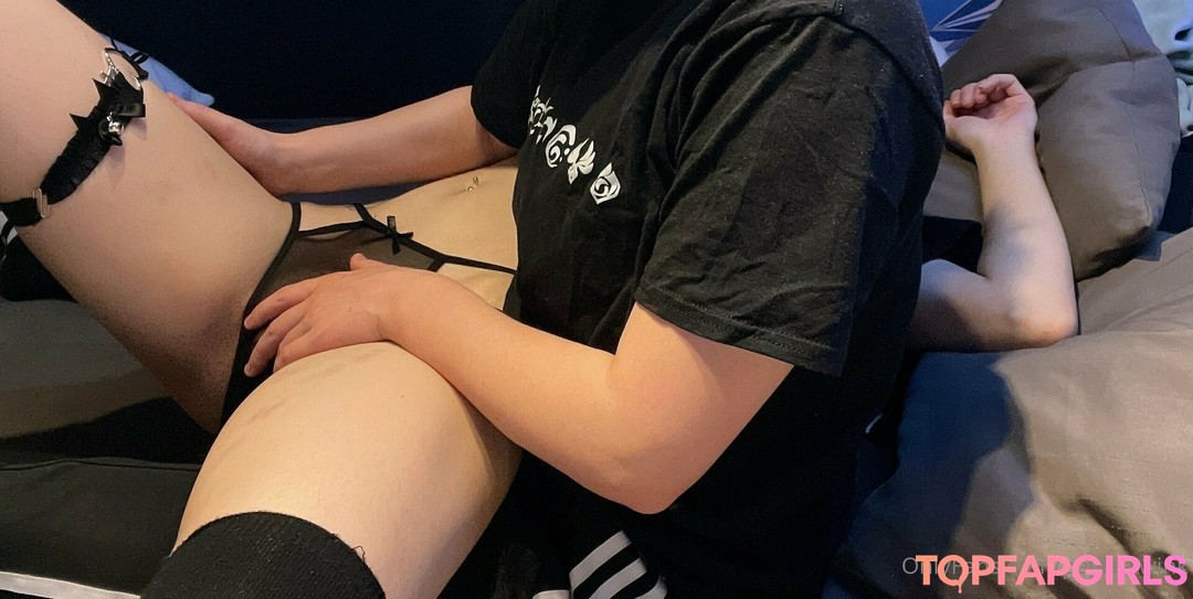 Foto desnuda filtrada de OnlyFans de Petitetwink #236 Foto desnuda filtrada de OnlyFans de Petitetwink #236