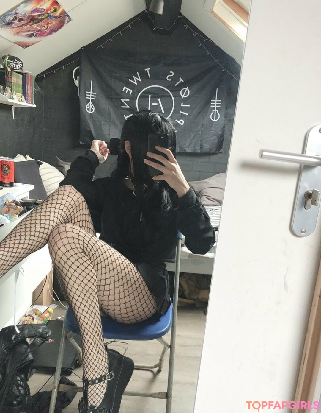 Foto desnuda filtrada de OnlyFans de Petitetwink #35 Foto desnuda filtrada de OnlyFans de Petitetwink #35