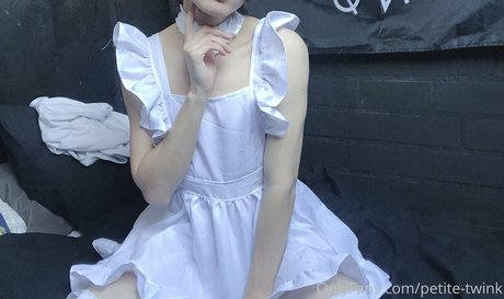 Petite-twink