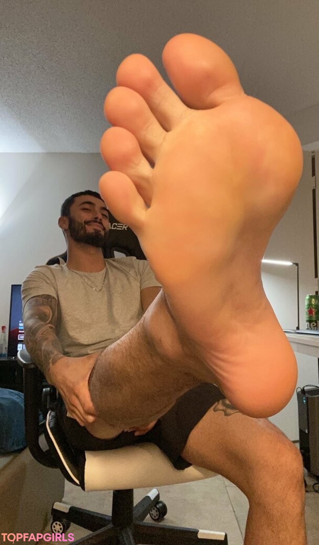 Foto desnuda filtrada de OnlyFans de Godofarches1 #112 Foto desnuda filtrada de OnlyFans de Godofarches1 #112