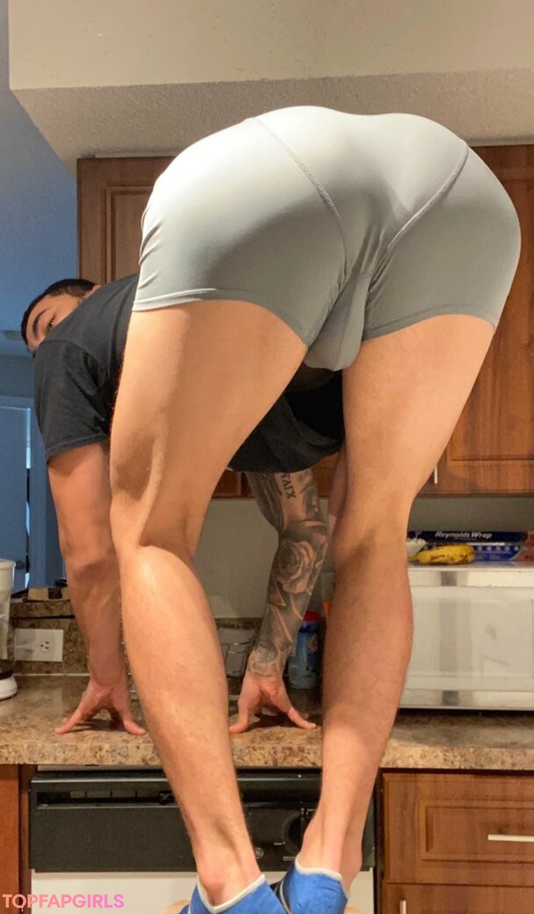 Foto desnuda filtrada de OnlyFans de Godofarches1 #120 Foto desnuda filtrada de OnlyFans de Godofarches1 #120