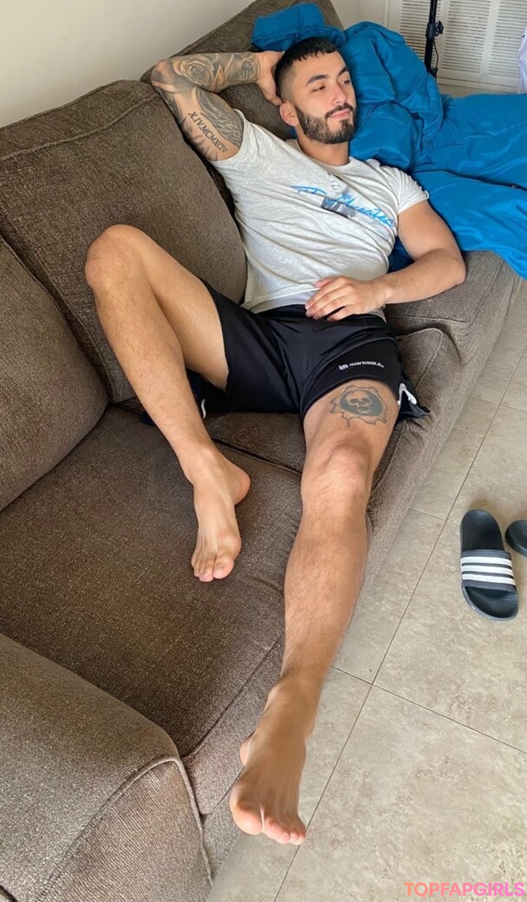 Foto desnuda filtrada de OnlyFans de Godofarches1 #161 Foto desnuda filtrada de OnlyFans de Godofarches1 #161