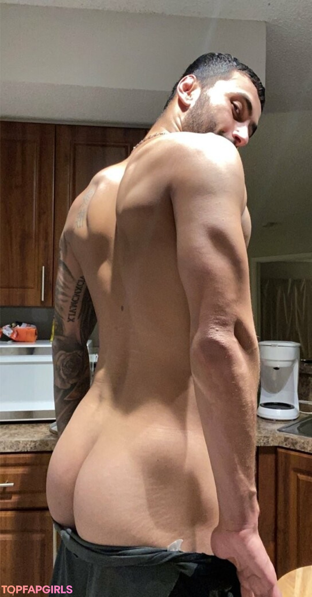 Foto desnuda filtrada de OnlyFans de Godofarches1 #305 Foto desnuda filtrada de OnlyFans de Godofarches1 #305