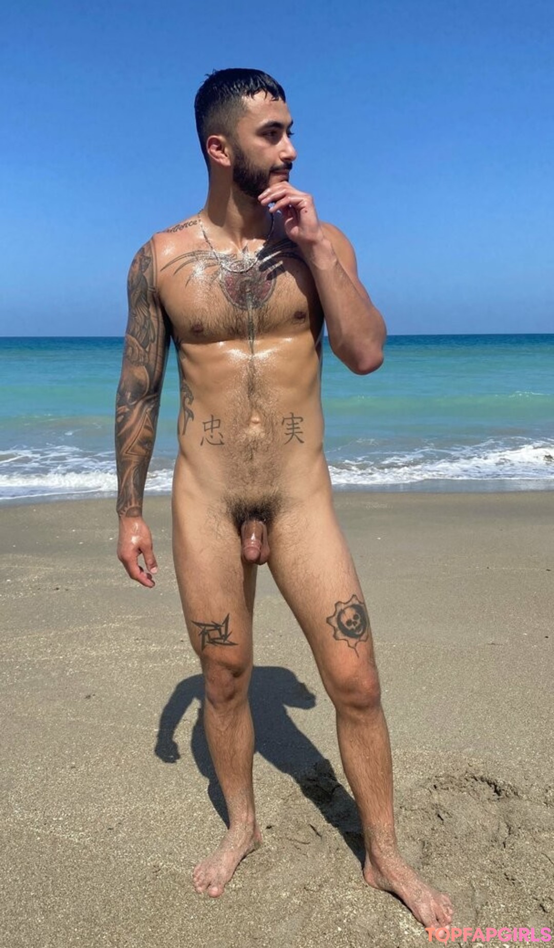 Foto desnuda filtrada de OnlyFans de Godofarches1 #391 Foto desnuda filtrada de OnlyFans de Godofarches1 #391