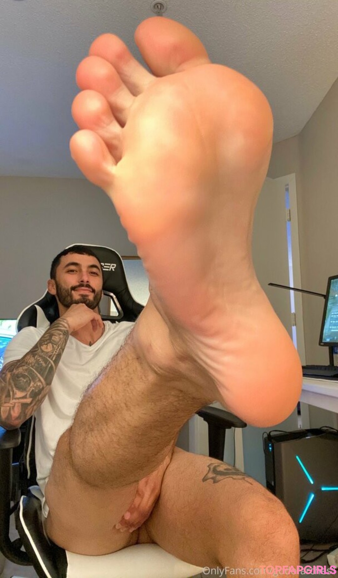 Foto desnuda filtrada de OnlyFans de Godofarches1 #76 Foto desnuda filtrada de OnlyFans de Godofarches1 #76