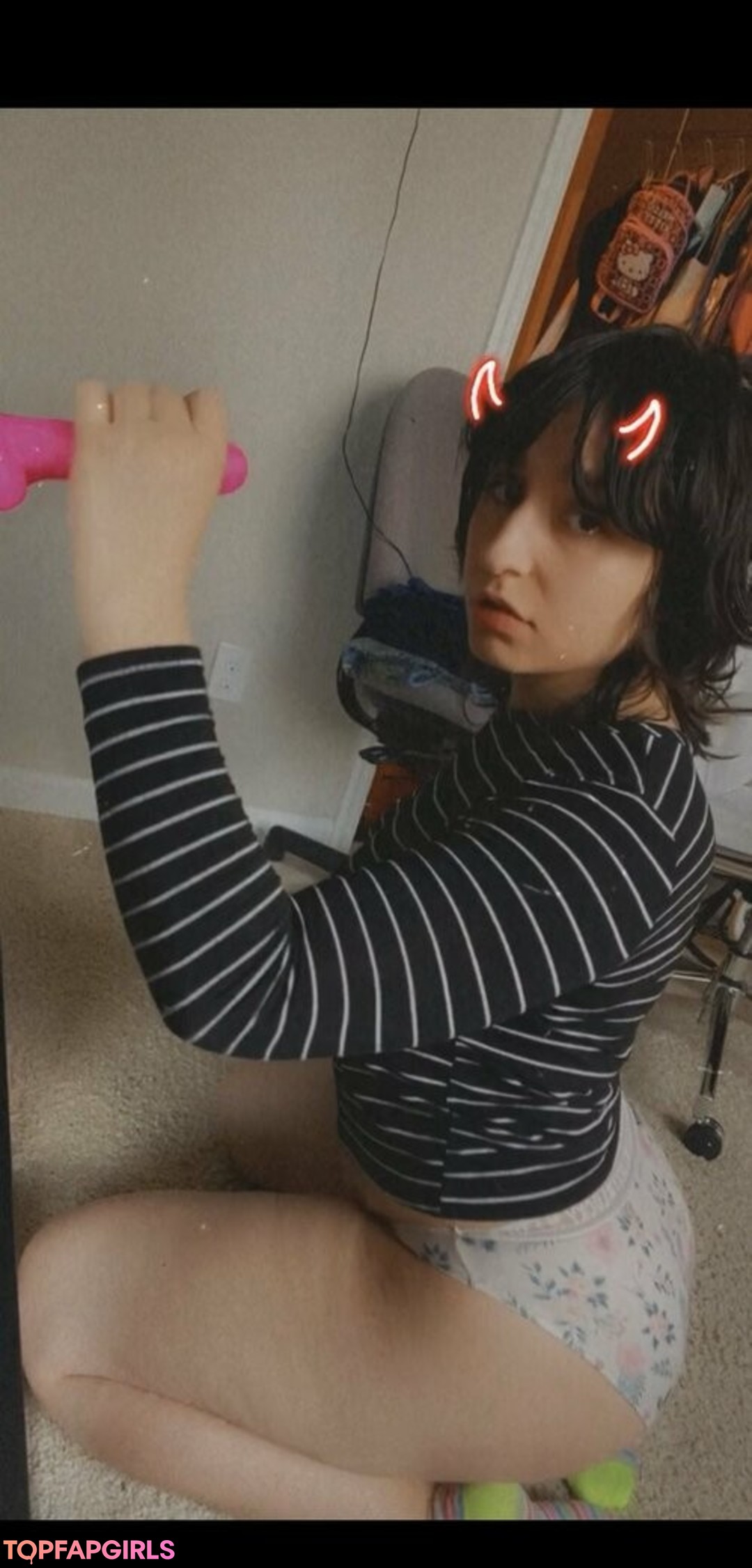 Foto desnuda filtrada de OnlyFans de Roxannerom #320 Foto desnuda filtrada de OnlyFans de Roxannerom #320