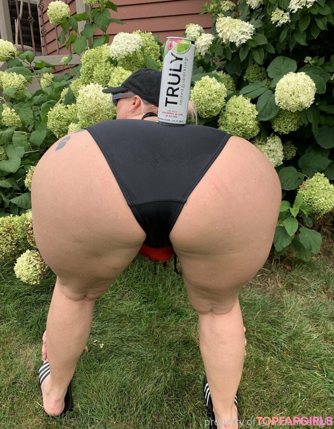 Foto desnuda filtrada de OnlyFans de Mzdanibadgirl #302 Foto desnuda filtrada de OnlyFans de Mzdanibadgirl #302