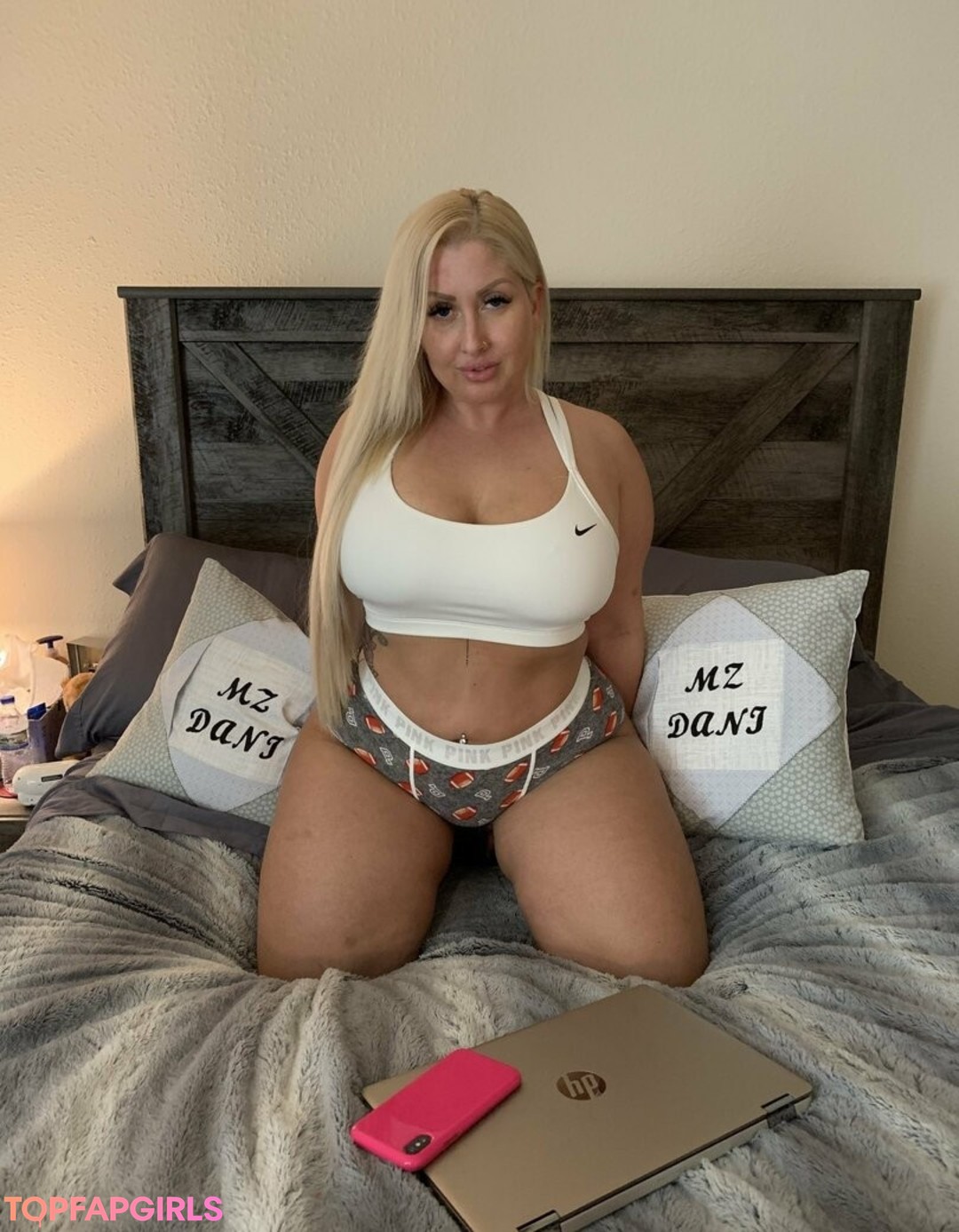 Foto desnuda filtrada de OnlyFans de Mzdanibadgirl #372 Foto desnuda filtrada de OnlyFans de Mzdanibadgirl #372