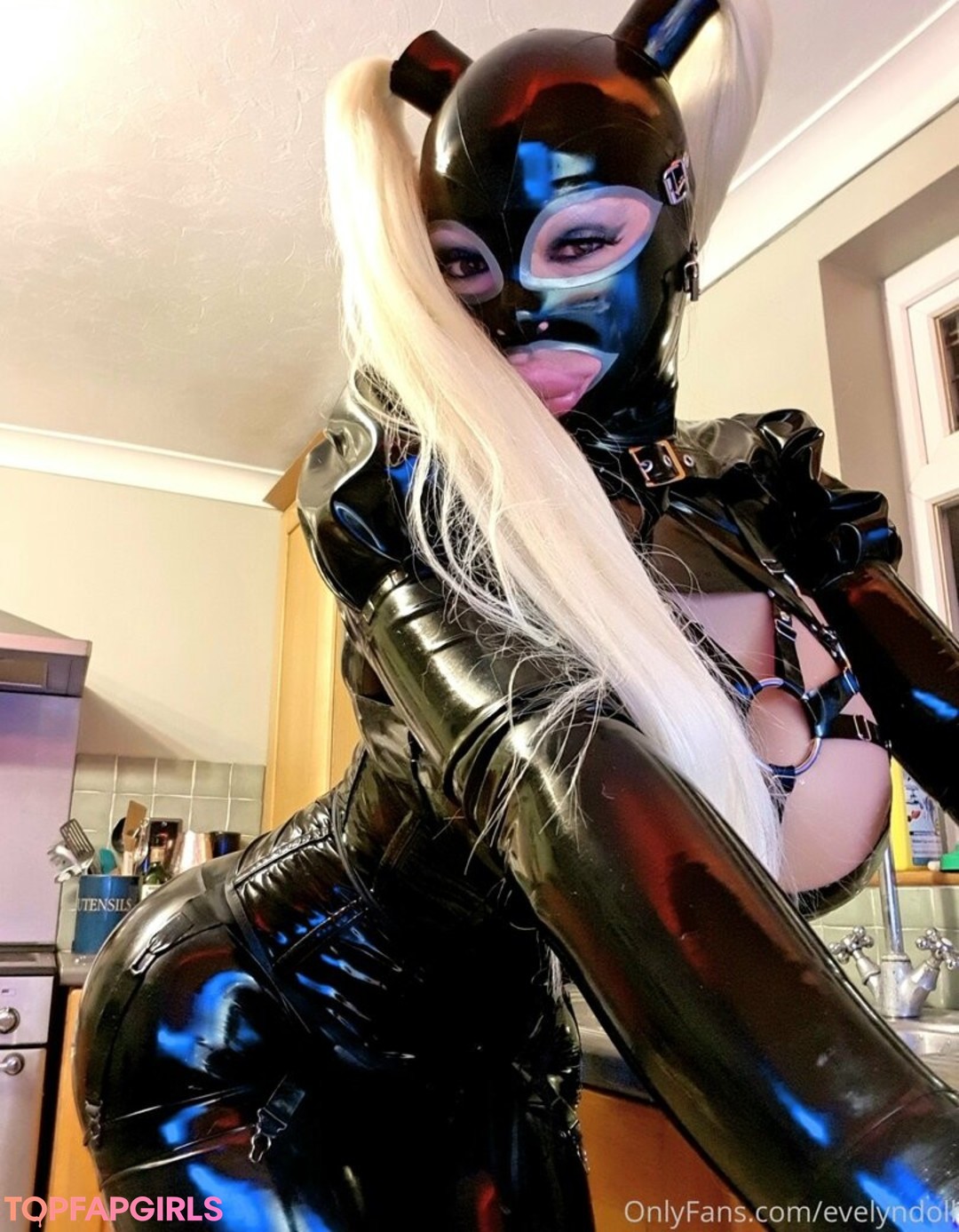 Foto desnuda filtrada de OnlyFans de Evelyndoll #172 Foto desnuda filtrada de OnlyFans de Evelyndoll #172