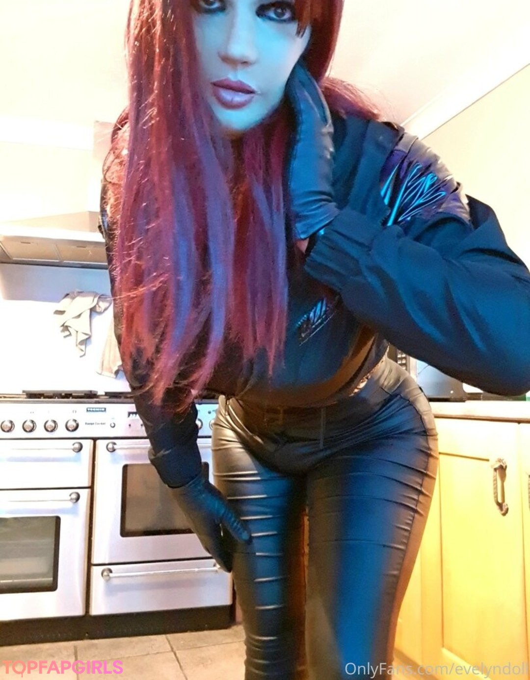 Foto desnuda filtrada de OnlyFans de Evelyndoll #24 Foto desnuda filtrada de OnlyFans de Evelyndoll #24