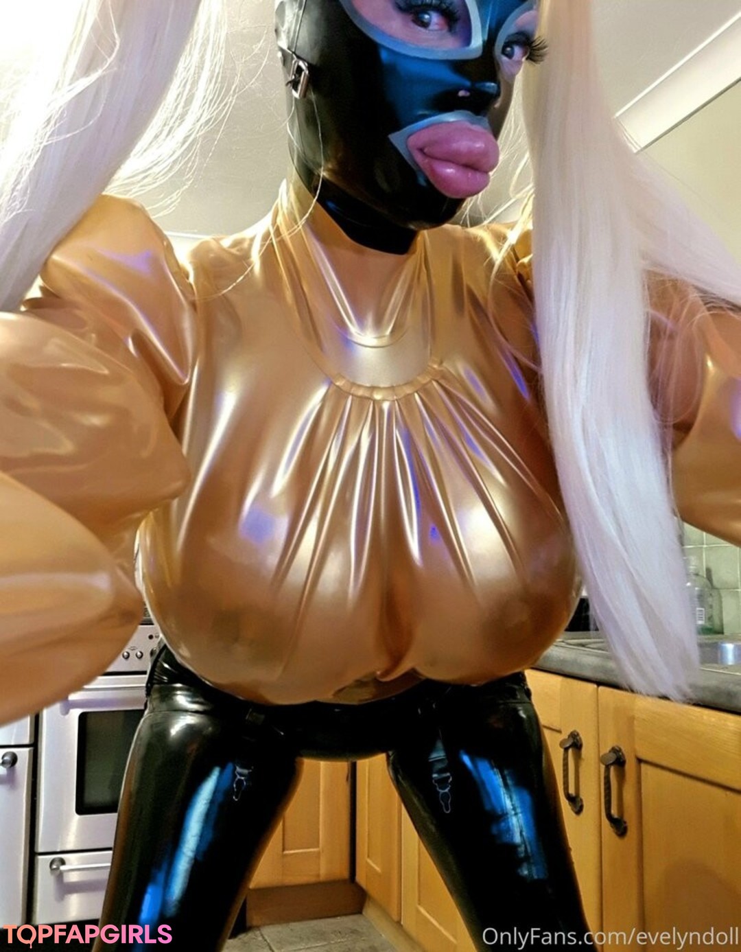 Foto desnuda filtrada de OnlyFans de Evelyndoll #294 Foto desnuda filtrada de OnlyFans de Evelyndoll #294