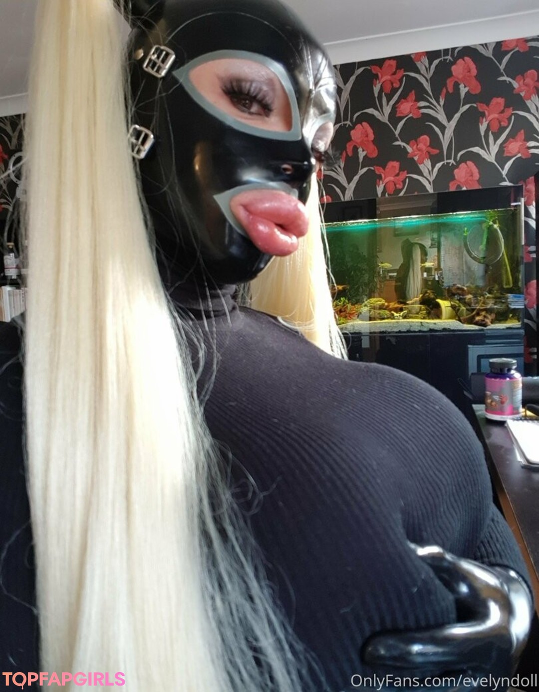 Foto desnuda filtrada de OnlyFans de Evelyndoll #397 Foto desnuda filtrada de OnlyFans de Evelyndoll #397