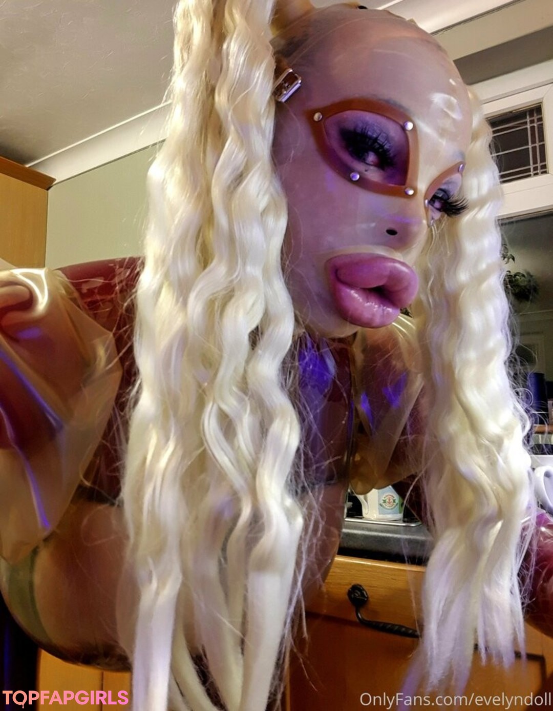 Foto desnuda filtrada de OnlyFans de Evelyndoll #494 Foto desnuda filtrada de OnlyFans de Evelyndoll #494