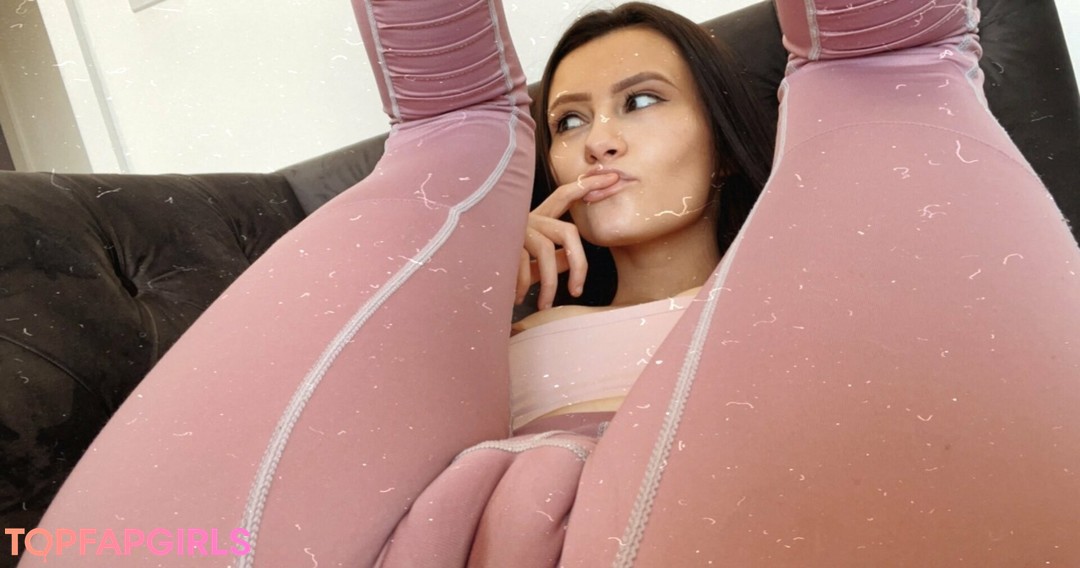 Foto desnuda filtrada de OnlyFans de Britishamianna #81 Foto desnuda filtrada de OnlyFans de Britishamianna #81