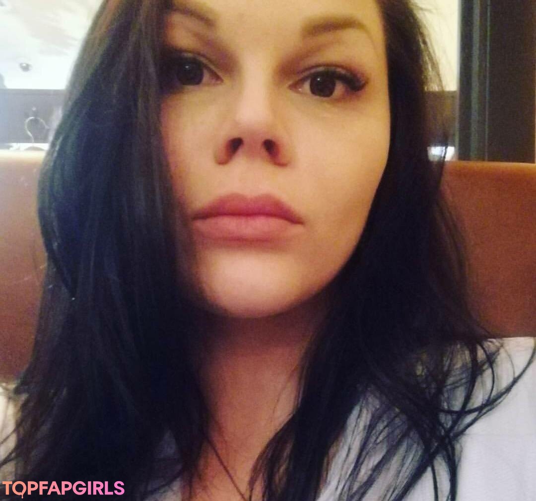 Foto desnuda filtrada de OnlyFans de Maria Von Zarring #343 Foto desnuda filtrada de OnlyFans de Maria Von Zarring #343