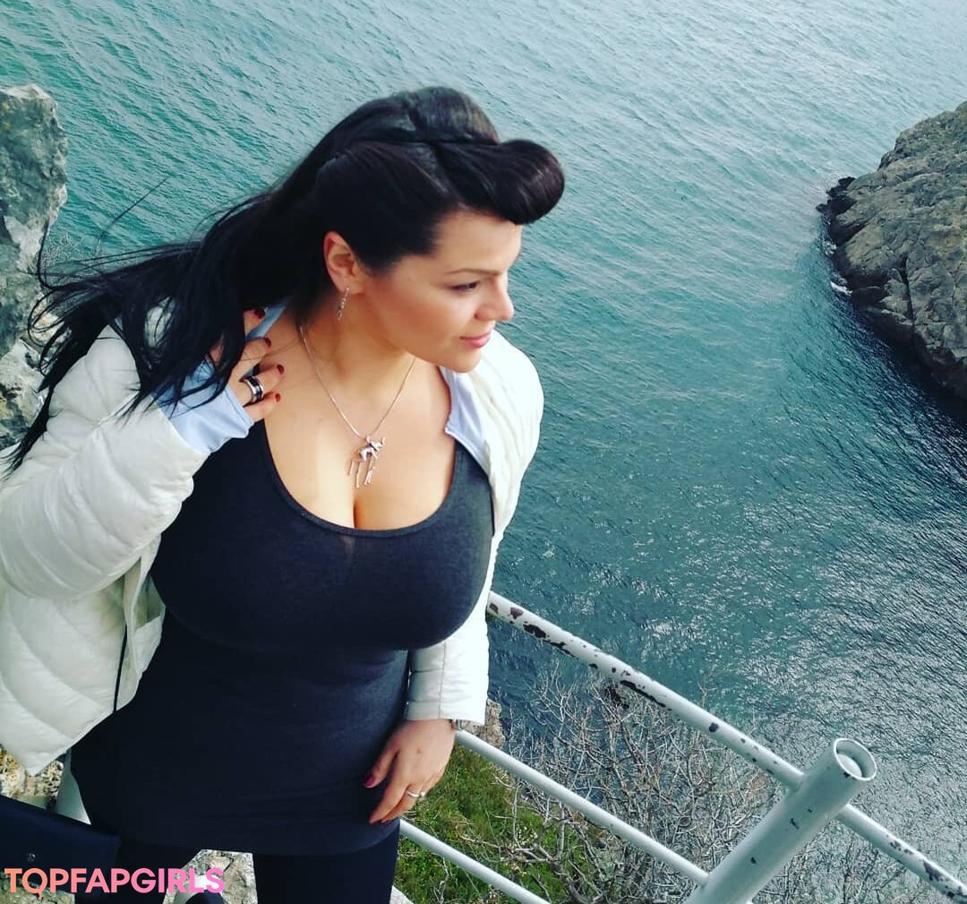 Foto desnuda filtrada de OnlyFans de Maria Von Zarring #357 Foto desnuda filtrada de OnlyFans de Maria Von Zarring #357