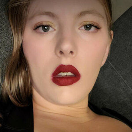 Liz Wispers Asmr