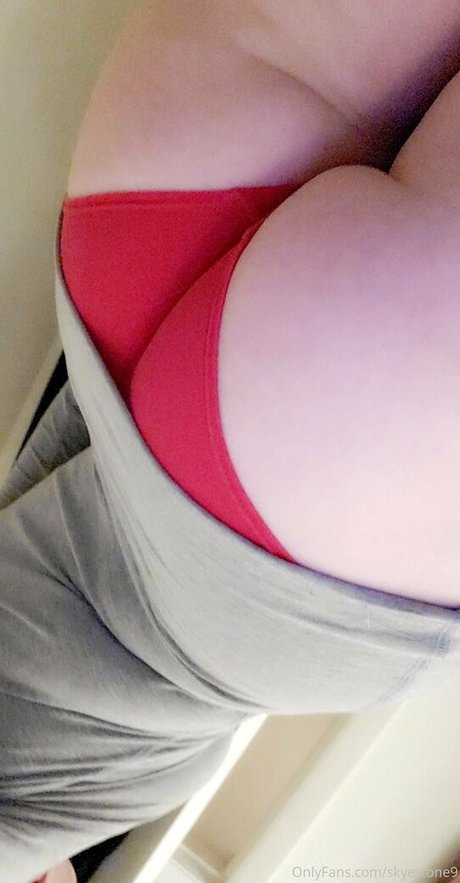 Foto desnuda filtrada de OnlyFans de Skyestone9