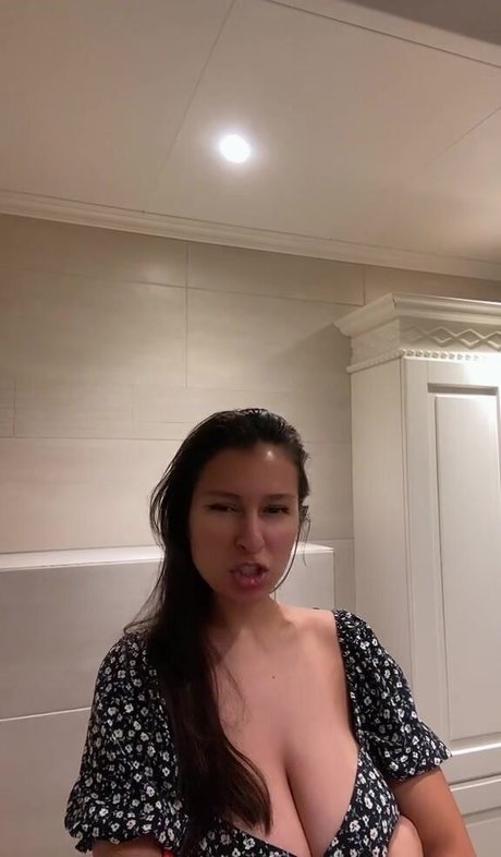 Foto desnuda filtrada de OnlyFans de Gulia