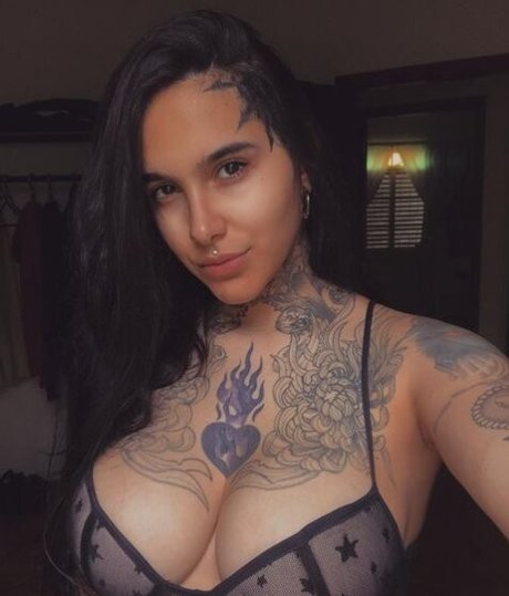 Foto desnuda filtrada de OnlyFans de Dana Gomes