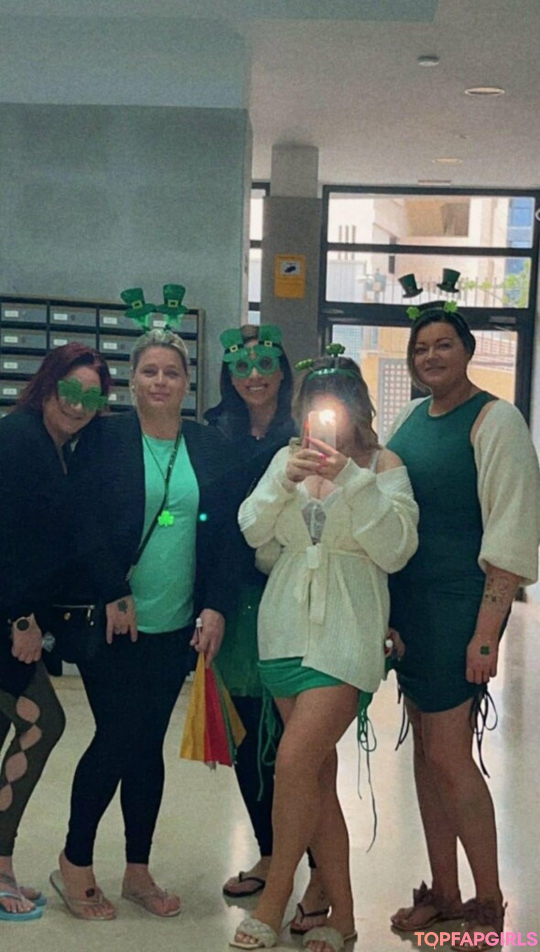 Foto desnuda filtrada de OnlyFans de Jazmineblouise #146 Foto desnuda filtrada de OnlyFans de Jazmineblouise #146