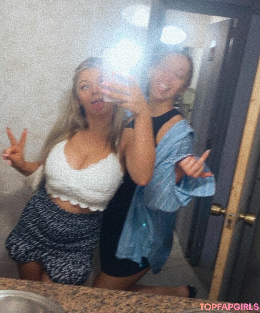 Foto desnuda filtrada de OnlyFans de Jazmineblouise #27 Foto desnuda filtrada de OnlyFans de Jazmineblouise #27