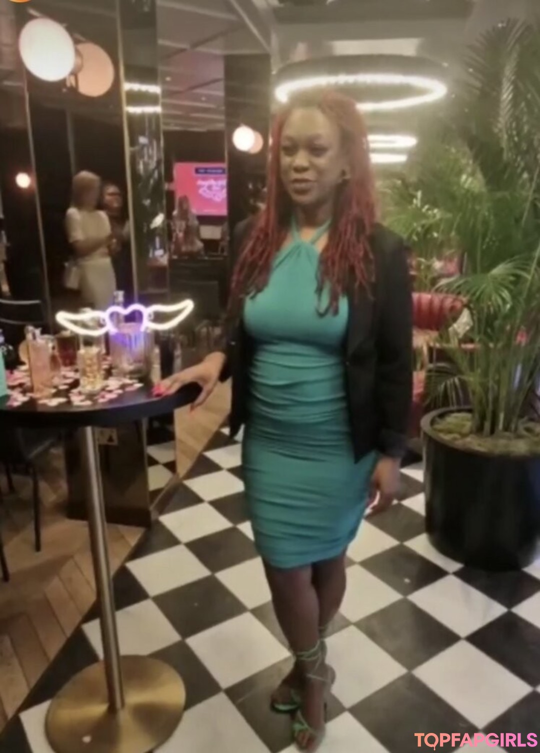 Foto desnuda filtrada de OnlyFans de Charlene Douglas #10 Foto desnuda filtrada de OnlyFans de Charlene Douglas #10