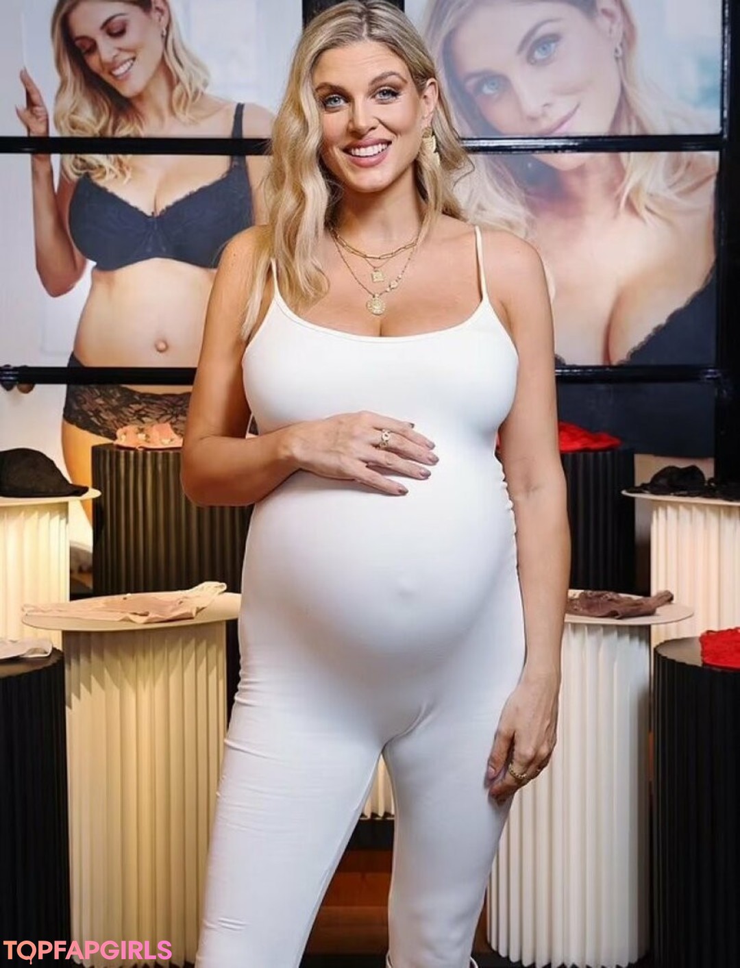 Foto desnuda filtrada de OnlyFans de Ashley Louise James #37 Foto desnuda filtrada de OnlyFans de Ashley Louise James #37