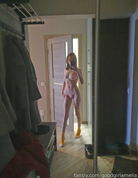Goodgirlamelia
