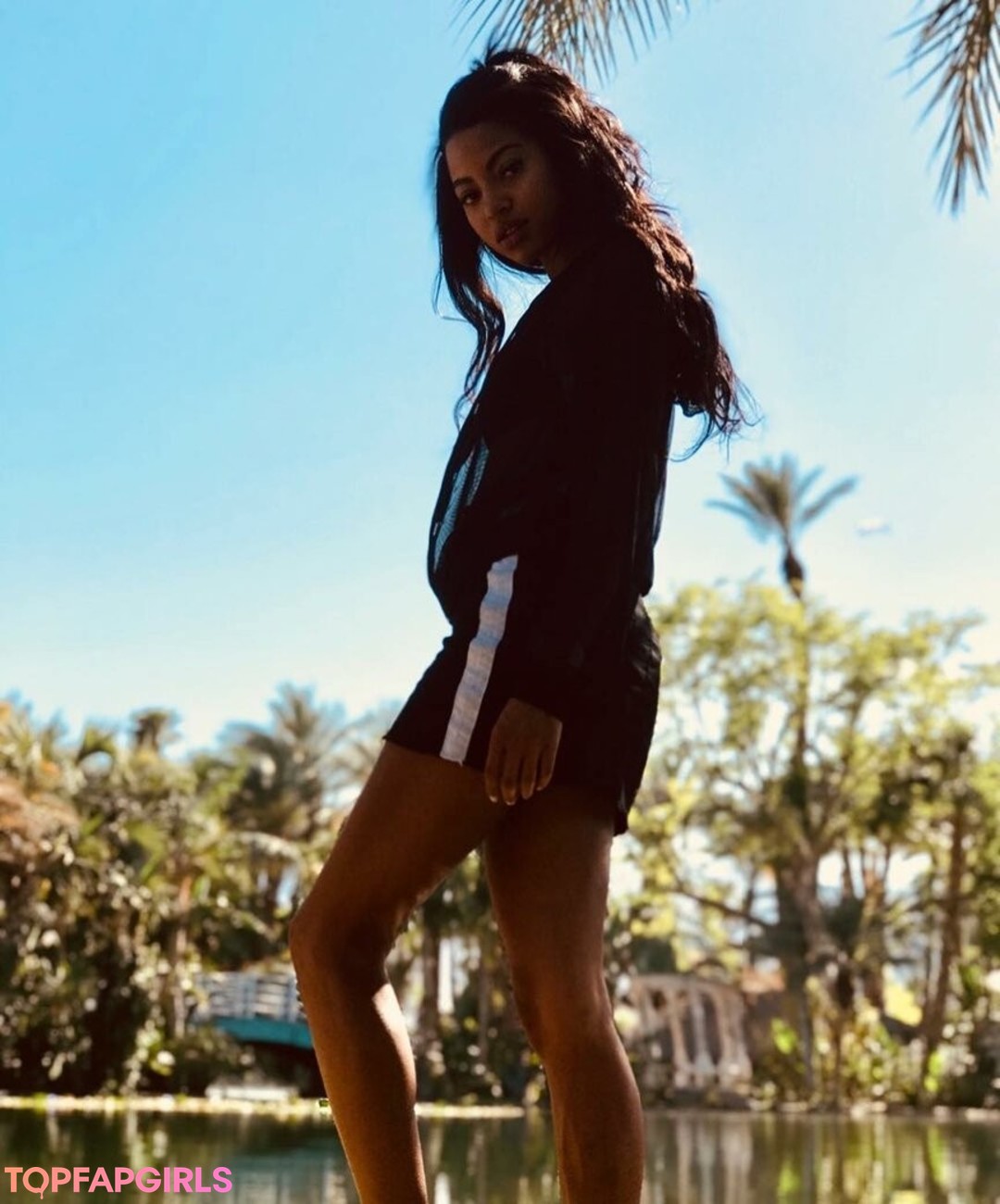 Foto desnuda filtrada de OnlyFans de Camille Hyde #66 Foto desnuda filtrada de OnlyFans de Camille Hyde #66