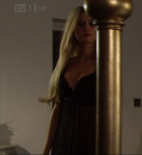 Foto desnuda filtrada de OnlyFans de Emmerdales Charley Webb