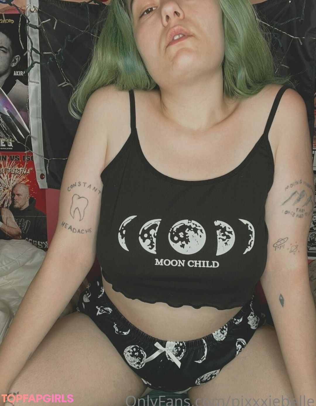 Foto desnuda filtrada de OnlyFans de Pixxxiebelle #161 Foto desnuda filtrada de OnlyFans de Pixxxiebelle #161