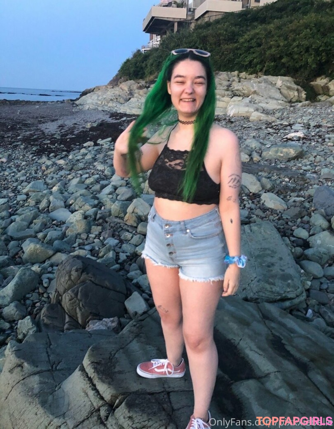 Foto desnuda filtrada de OnlyFans de Pixxxiebelle #174 Foto desnuda filtrada de OnlyFans de Pixxxiebelle #174