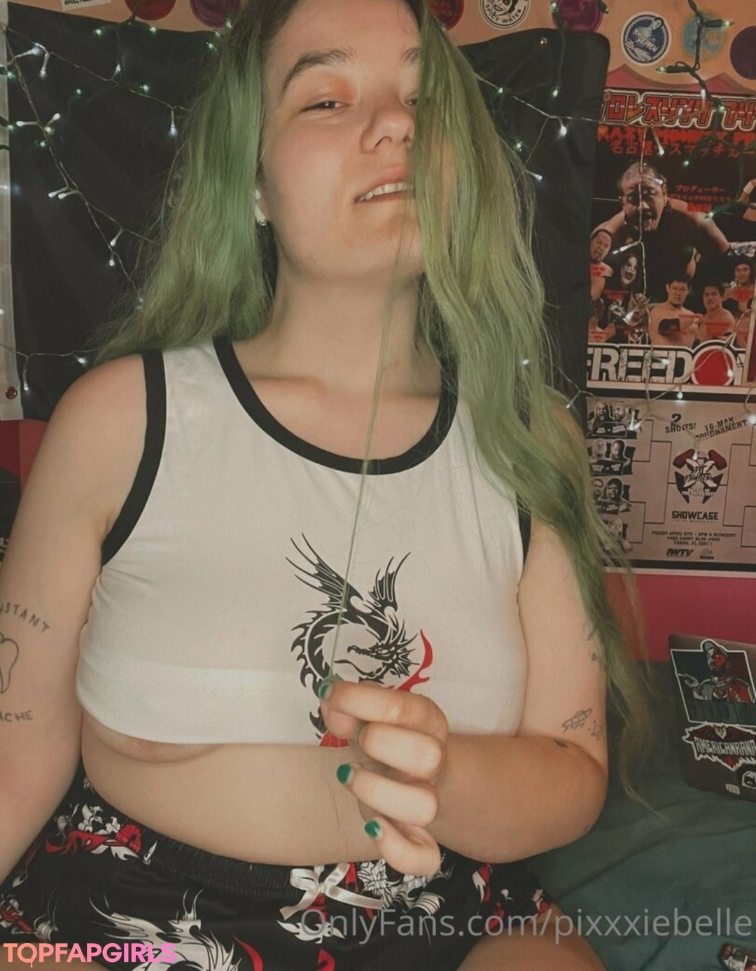 Foto desnuda filtrada de OnlyFans de Pixxxiebelle #216 Foto desnuda filtrada de OnlyFans de Pixxxiebelle #216