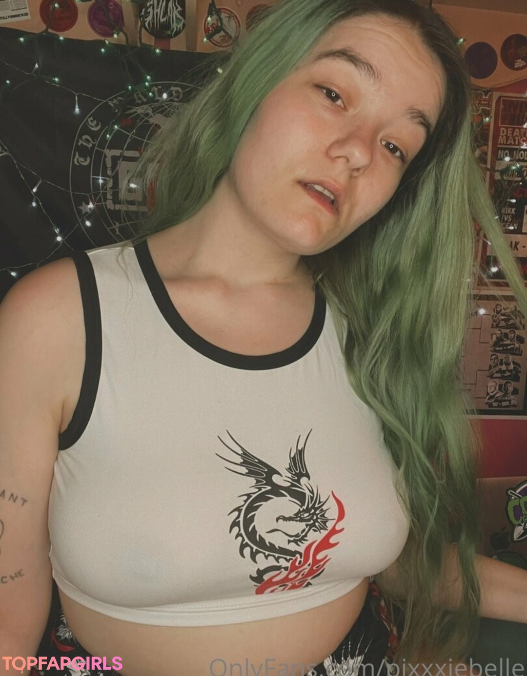 Foto desnuda filtrada de OnlyFans de Pixxxiebelle #266 Foto desnuda filtrada de OnlyFans de Pixxxiebelle #266