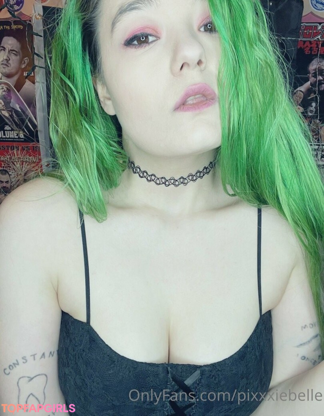 Foto desnuda filtrada de OnlyFans de Pixxxiebelle #286 Foto desnuda filtrada de OnlyFans de Pixxxiebelle #286