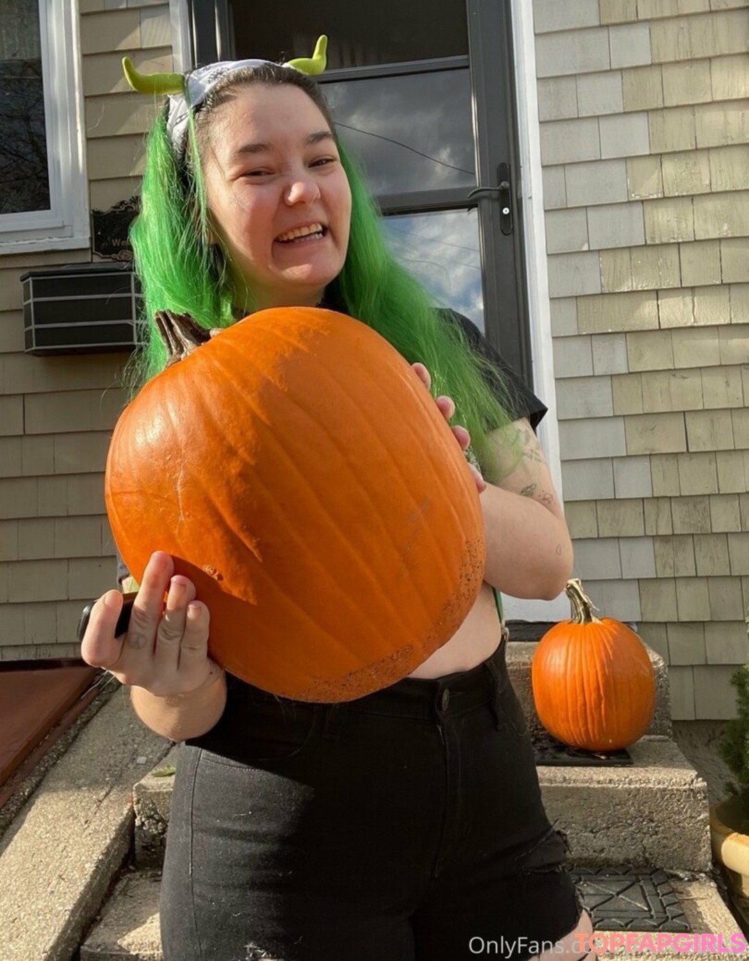 Foto desnuda filtrada de OnlyFans de Pixxxiebelle #357 Foto desnuda filtrada de OnlyFans de Pixxxiebelle #357