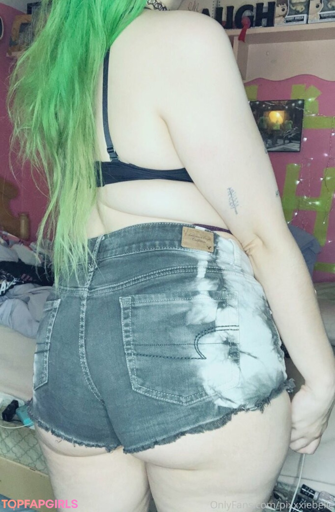 Foto desnuda filtrada de OnlyFans de Pixxxiebelle #482 Foto desnuda filtrada de OnlyFans de Pixxxiebelle #482