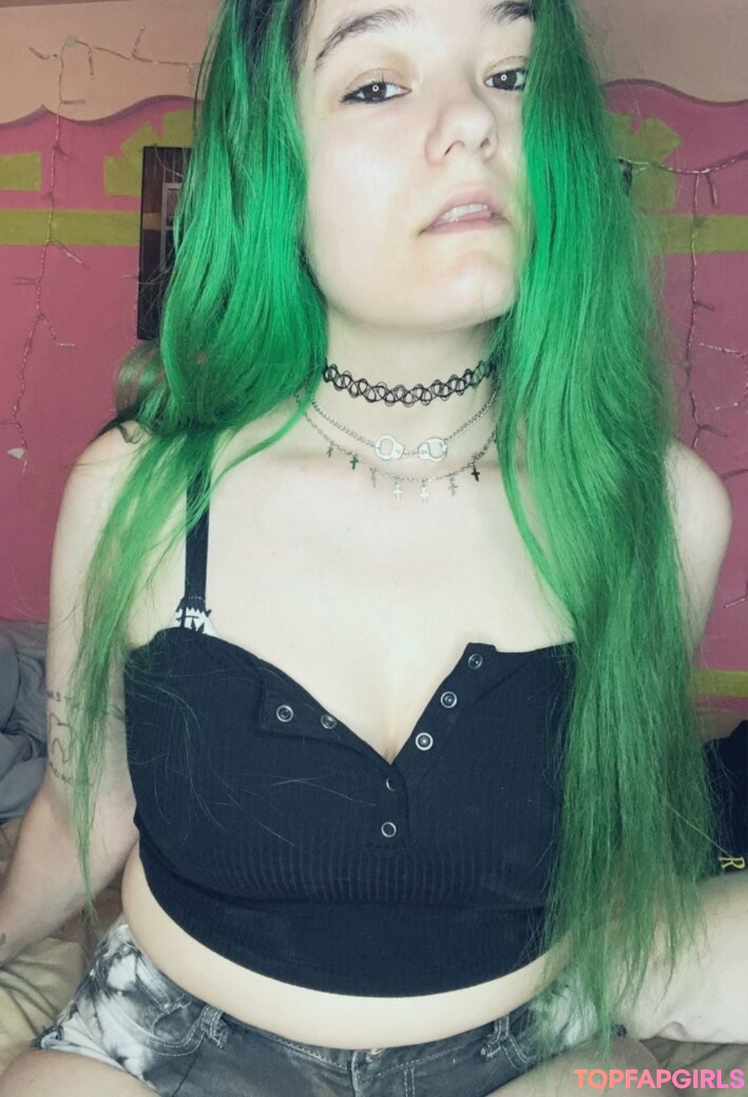 Foto desnuda filtrada de OnlyFans de Pixxxiebelle #488 Foto desnuda filtrada de OnlyFans de Pixxxiebelle #488