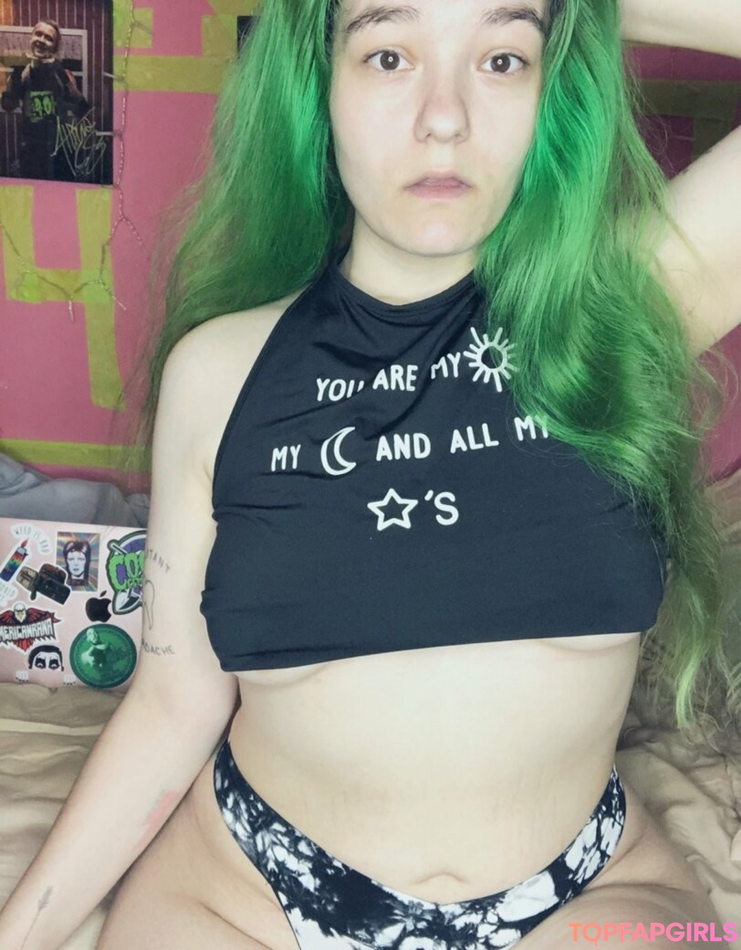 Foto desnuda filtrada de OnlyFans de Pixxxiebelle #85 Foto desnuda filtrada de OnlyFans de Pixxxiebelle #85